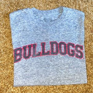 Medium short sleeve bulldogs tshirt